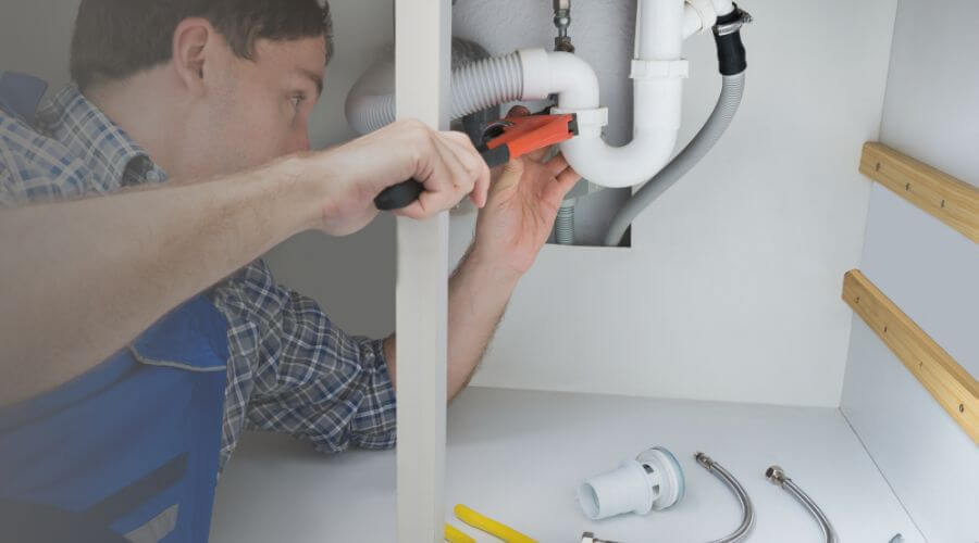 Professional expert plumbing services in Curlew, IA